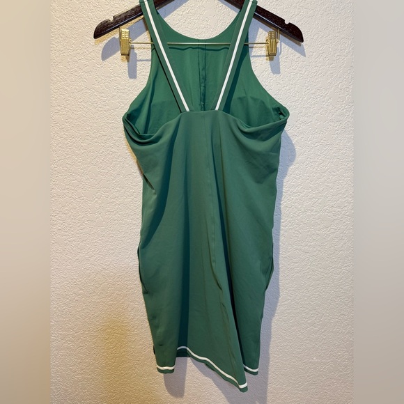 Vuori Volley Dress NWOT - Picture 4 of 6